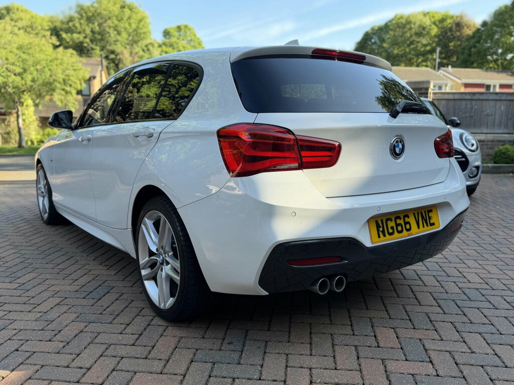 BMW 1 Series 1 Series Hatchback White #5