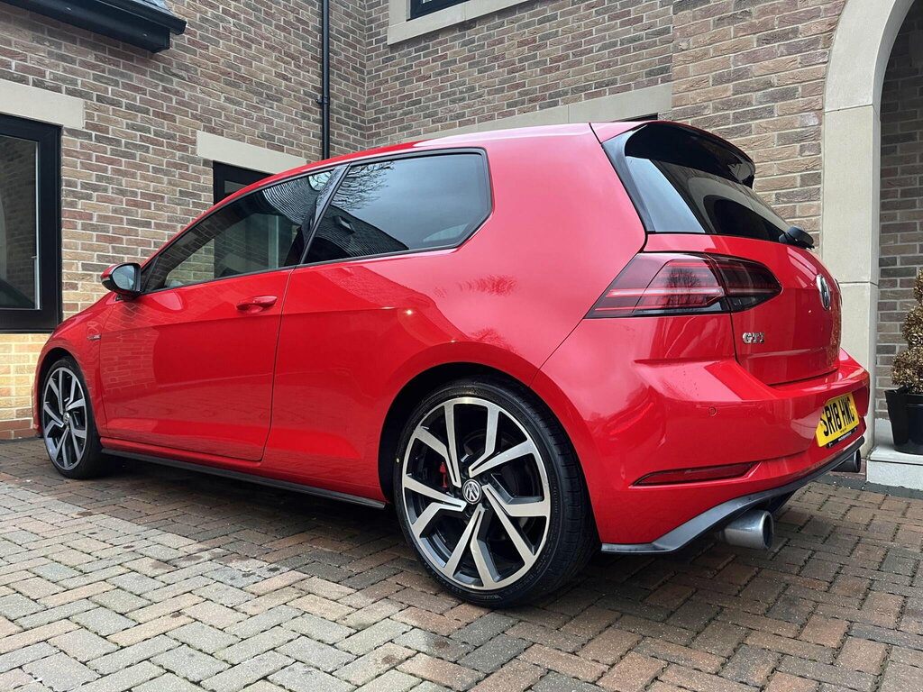Volkswagen Golf 2.0 Tsi Gti Euro 6 Ss Red #3
