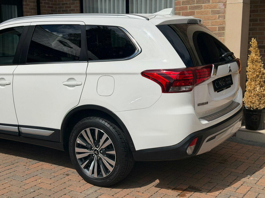 Mitsubishi Outlander 2.4 Phev 4H 207 Bhp Silver #8