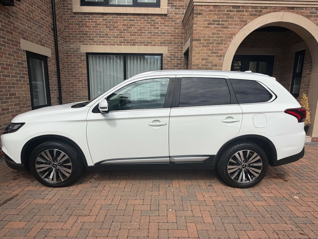 Mitsubishi Outlander 2.0 Juro Cvt Red #9