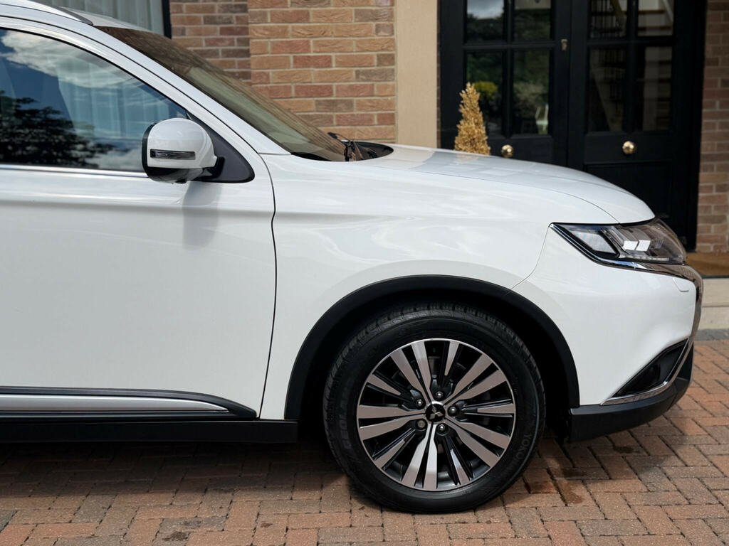 Mitsubishi Outlander 2.4 Phev 4H 207 Bhp Silver #16