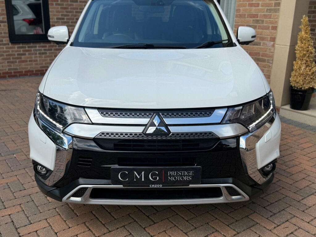 Mitsubishi Outlander 2.0 Mivec 4 Cvt 4Wd Euro 6 Ss White #2