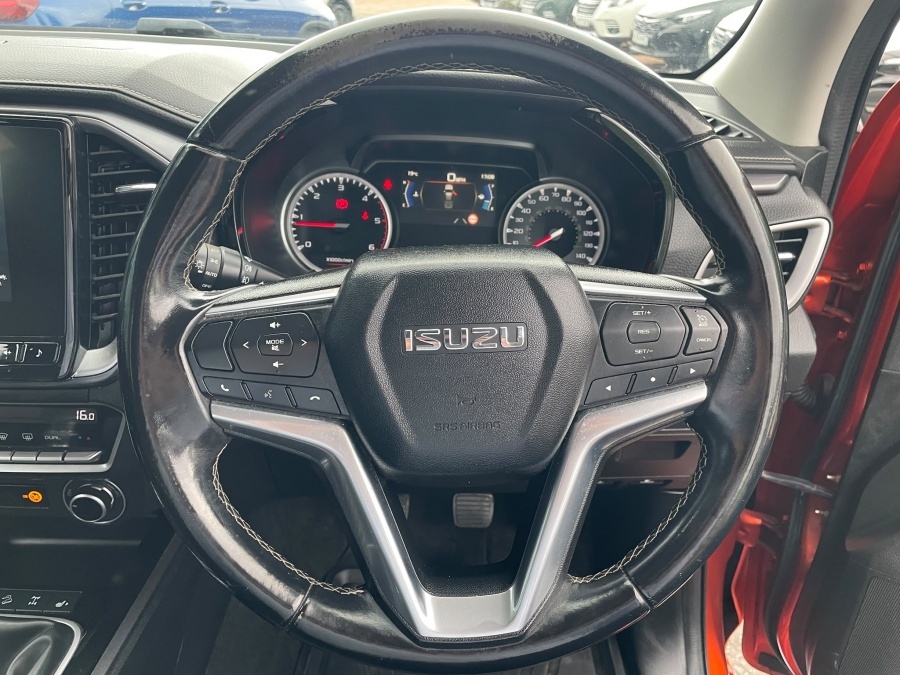 Isuzu D-Max V-cross Dcb Truck Of The Year 2024 Orange #22