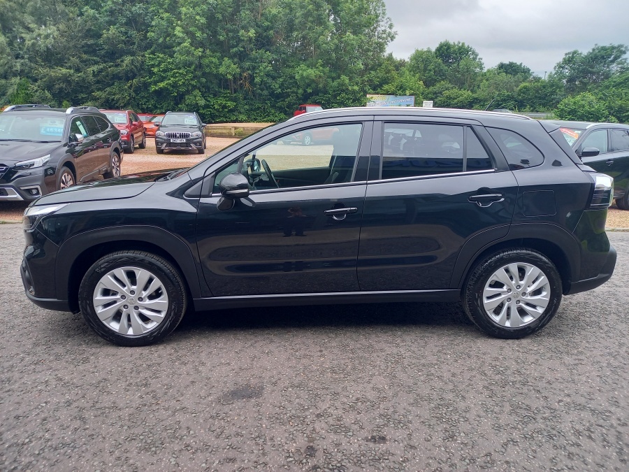 Suzuki S Cross 1.4 Boosterjet 48V Hybrid Motion Black #4