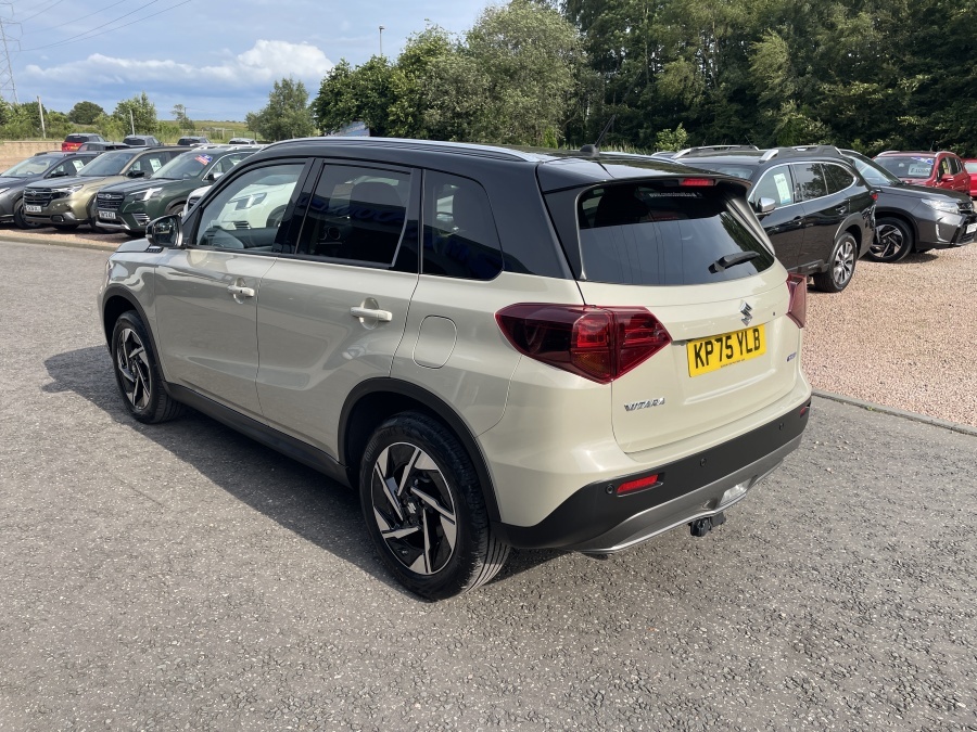 Suzuki Vitara 1.4 Boosterjet Mild Hybrid Ultra Brown #4