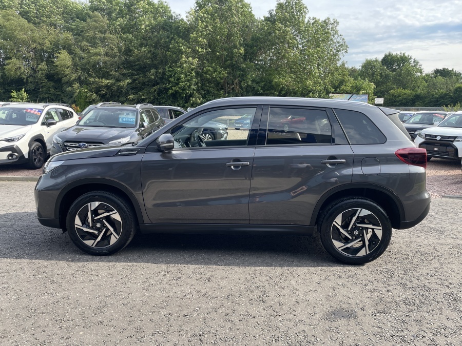 Suzuki Vitara 1.4 Boosterjet Mild Hybrid Ultra Grey #4