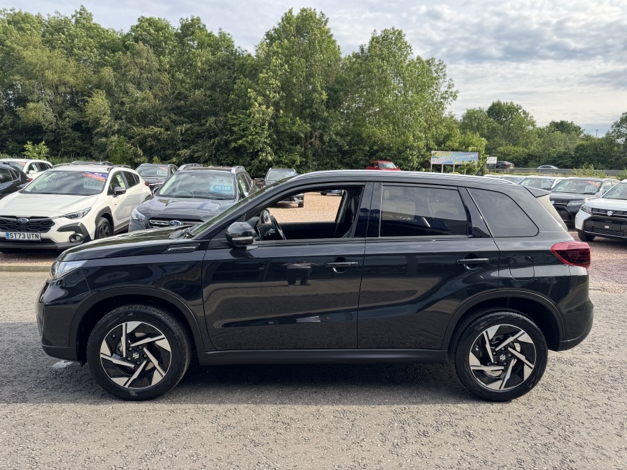 Suzuki Vitara 1.4 Boosterjet Mild Hybrid Ultra Black #4