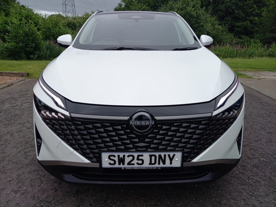 Nissan Qashqai 1.3 Dig-t Mh 158 N-connecta Xtronic White #2