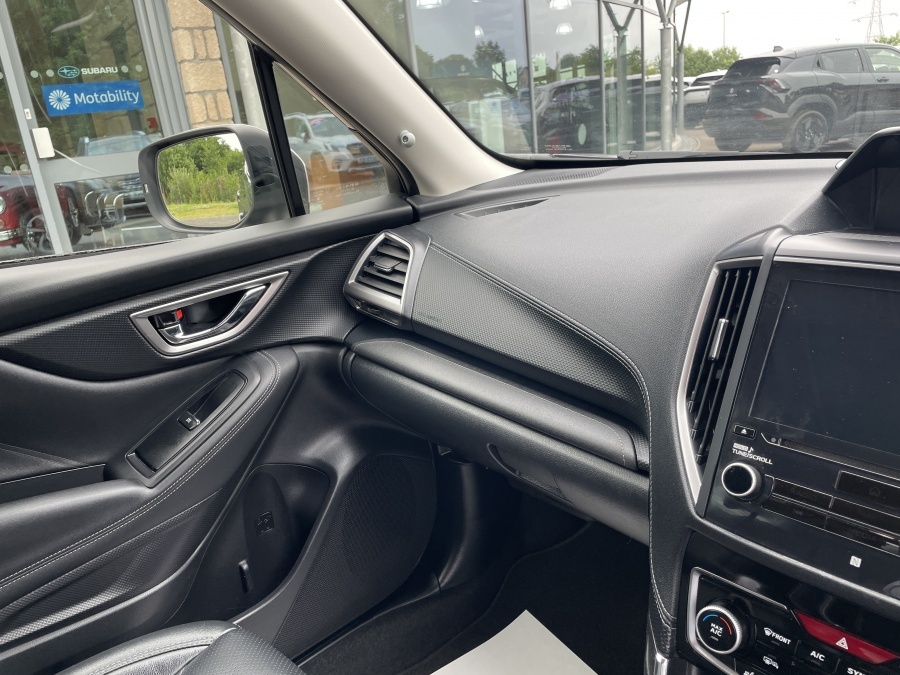 Subaru Forester E-boxer Xe Silver #31