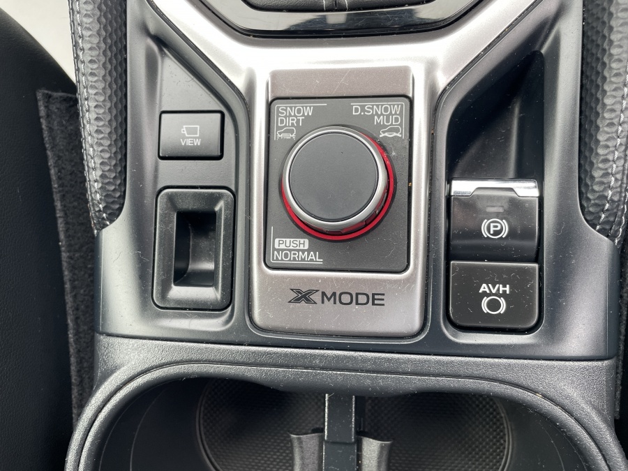 Subaru Forester E-boxer Xe Silver #30