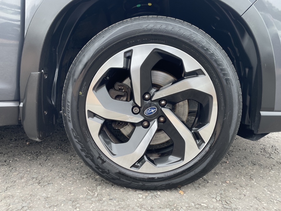 Subaru Forester E-boxer Xe Silver #32