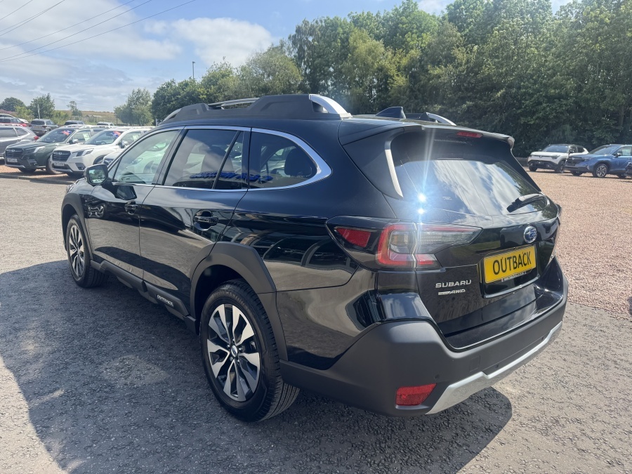 Subaru Outback 2.5I Touring Lineartronic Black #5