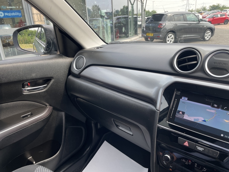 Suzuki Vitara Vitara Sz4 Boosterjet Mhev White #23