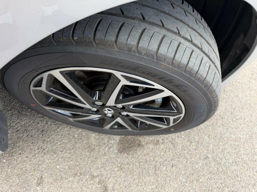 Toyota Yaris 1.5 Vvt-h Design E-cvt Euro 6 Ss Silver #4