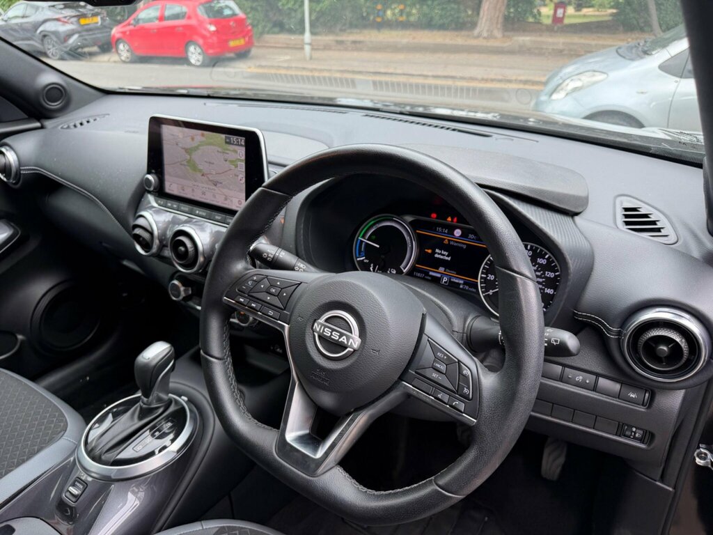 Nissan Juke 1.6 N-connecta Euro 6 Black #4