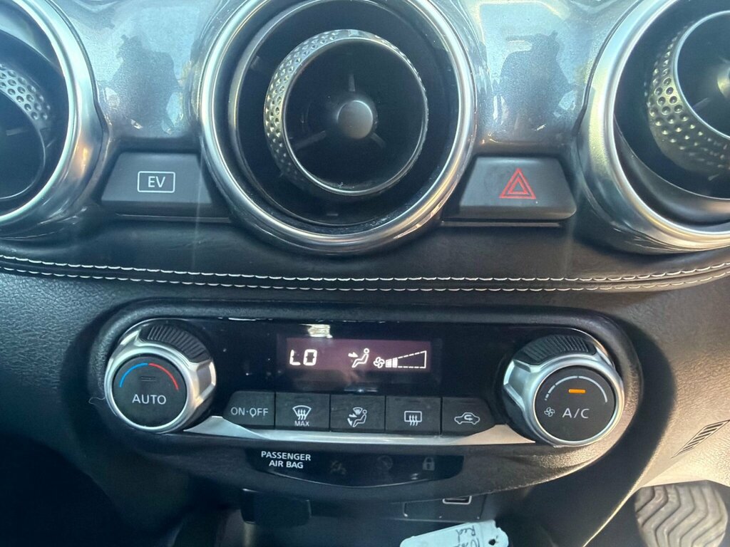 Nissan Juke 1.6 N-connecta Euro 6 EF23ODH Red #6