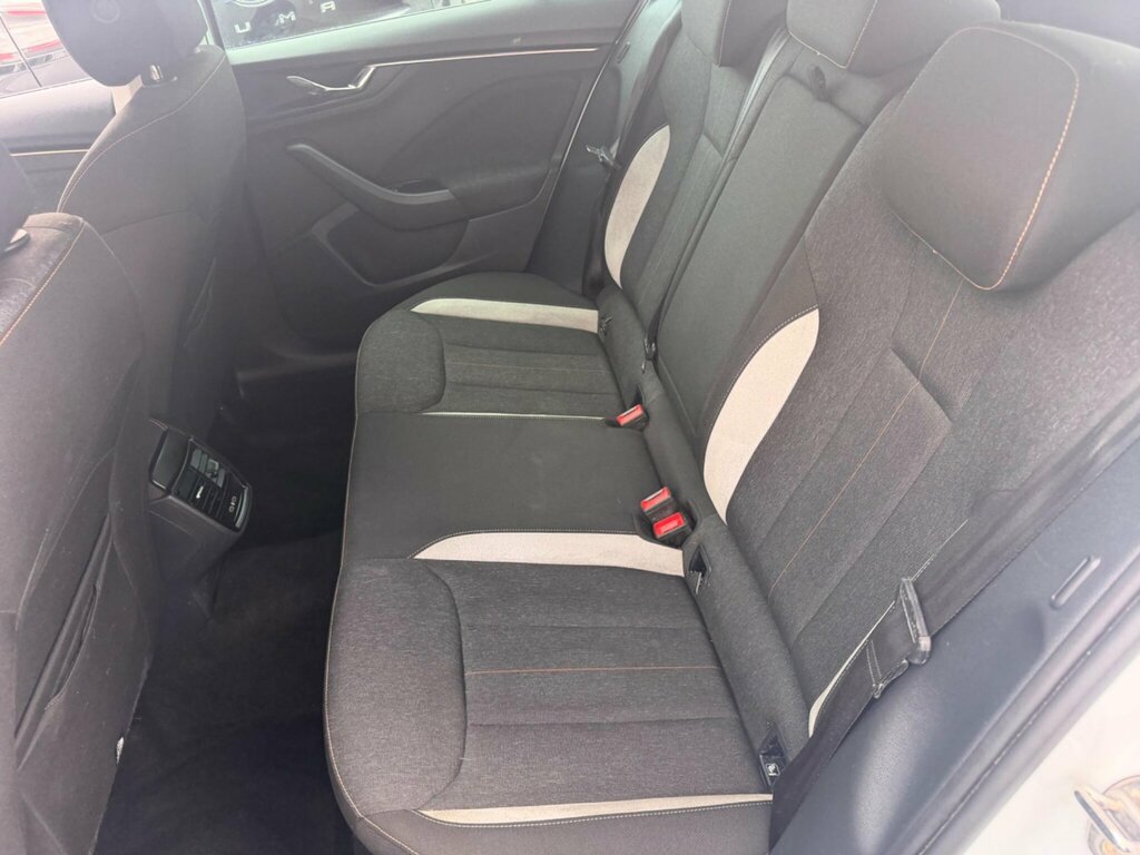 Skoda Kamiq Se Black #5