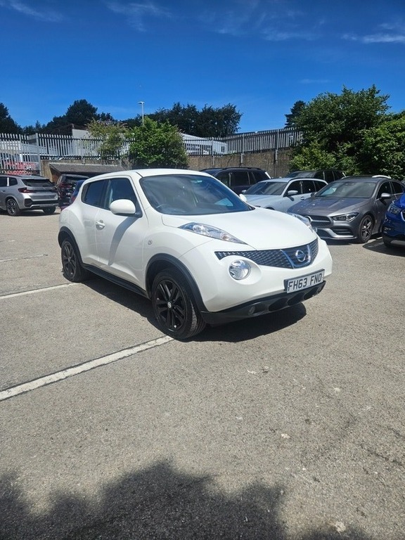 Nissan Juke Acenta Premium White #3