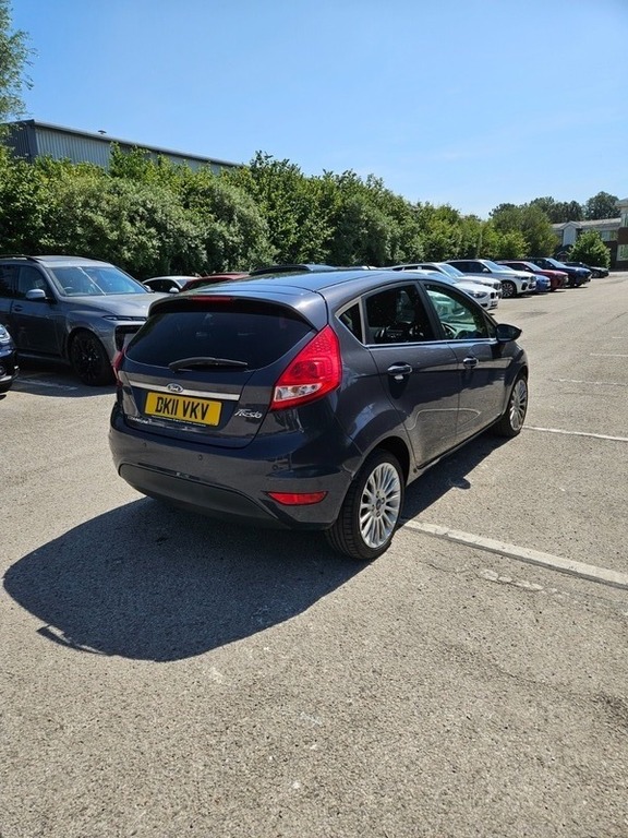 Ford Fiesta Titanium DK11VKV Grey #3