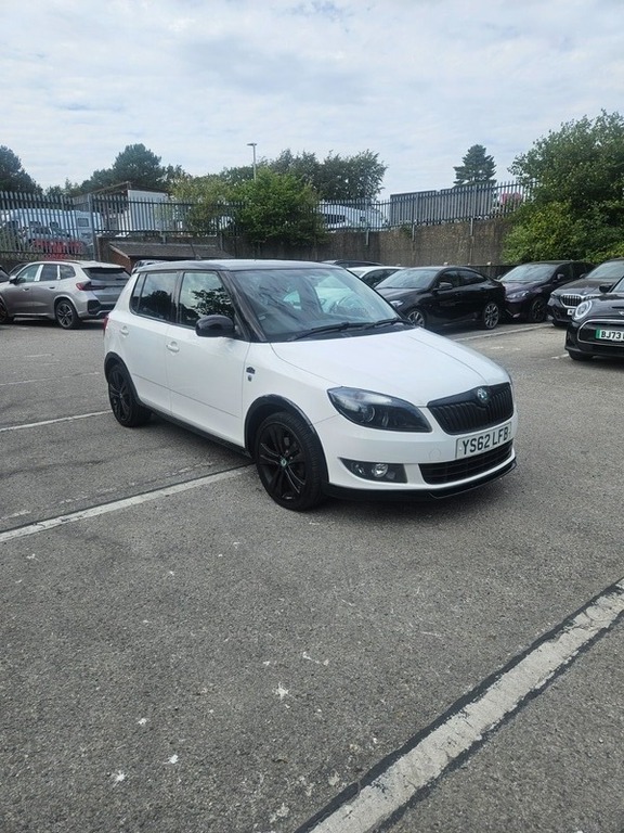 Skoda Fabia Monte Carlo Tsi YS62LFB White #3