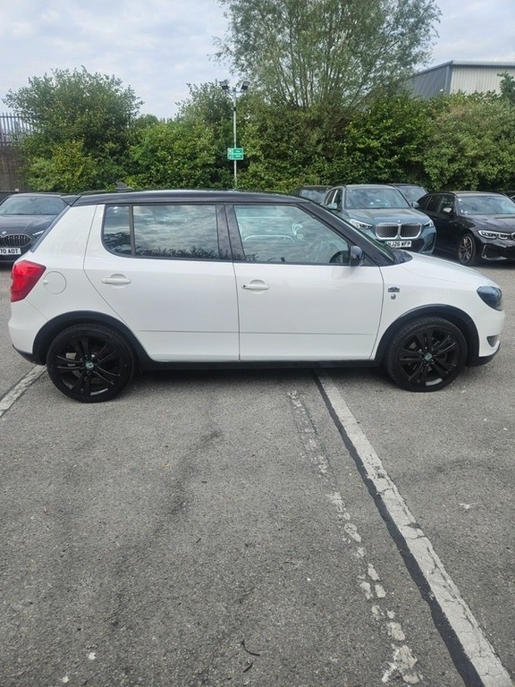 Skoda Fabia Monte Carlo Tsi YS62LFB White #4