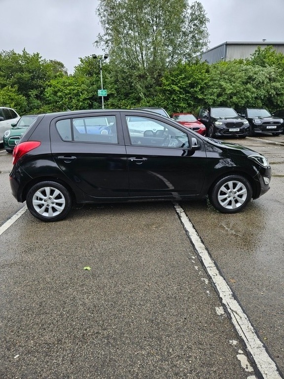 Hyundai I20 Active Black #3