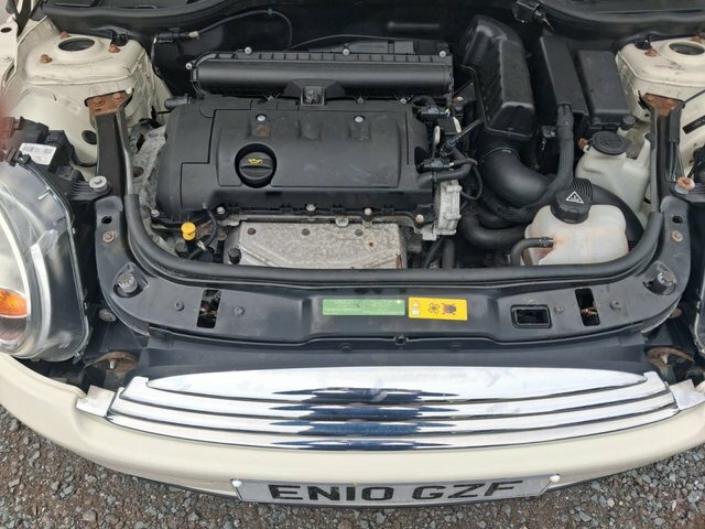 Mini Convertible 1.6 Cooper D White #12
