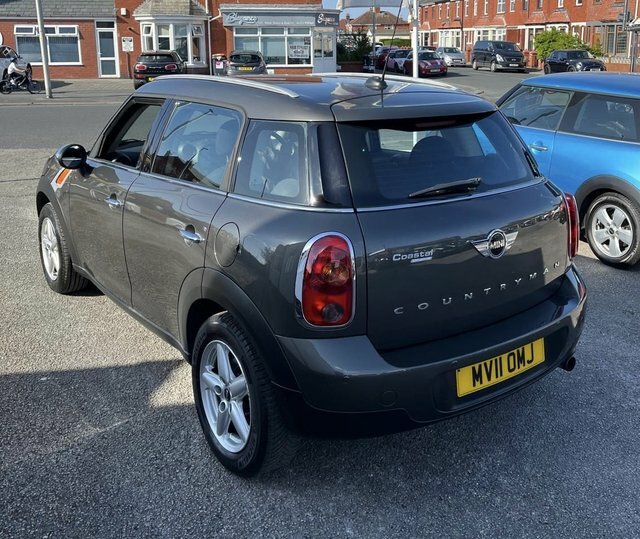 Mini Countryman 1.6 One Suv Euro 5 S S 98 Ps Grey #3