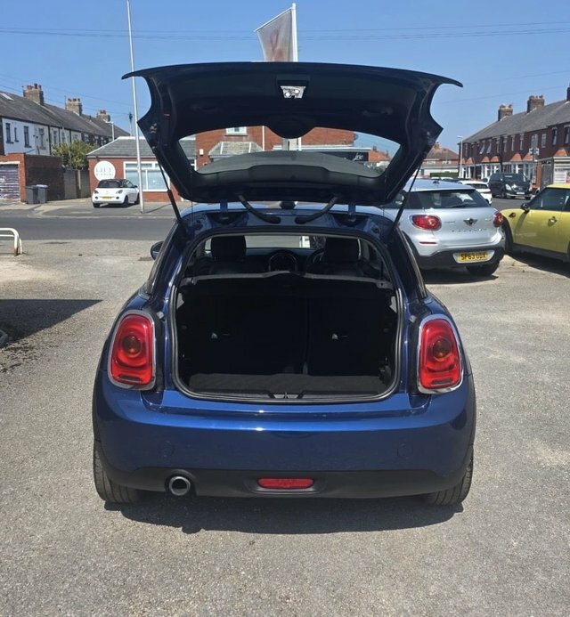 Mini Hatch 2016 1.5 Cooper D 114 Bhp Silver #7