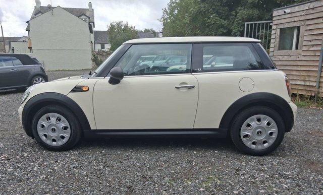Mini Hatch 1.6 First Hatchback Euro 5 75 P White #6