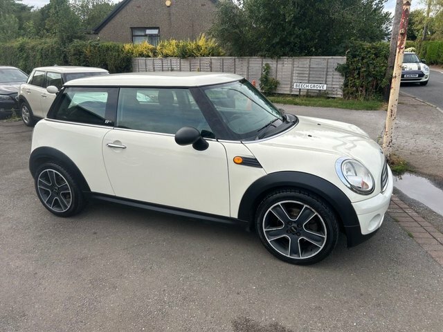Mini Hatch 1.4 First Hatchback Euro 4 75 P White #6