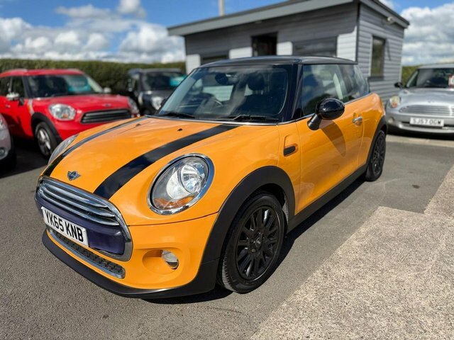 Mini Hatch 1.5 Cooper Hatchback Euro 6 S S Orange