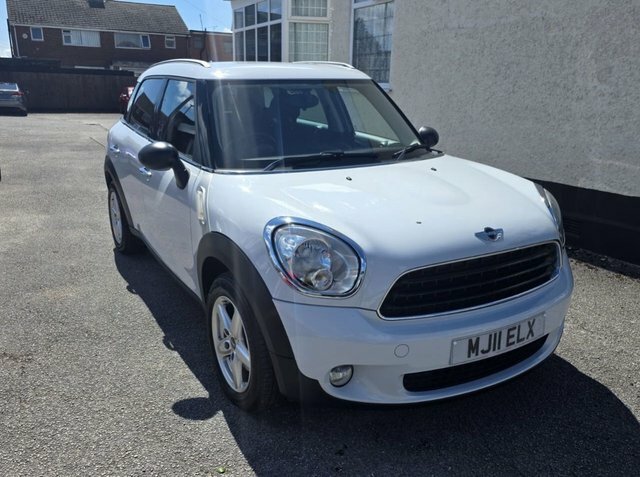 Mini Countryman 1.6 One Suv Euro 5 S S 98 Ps White #2