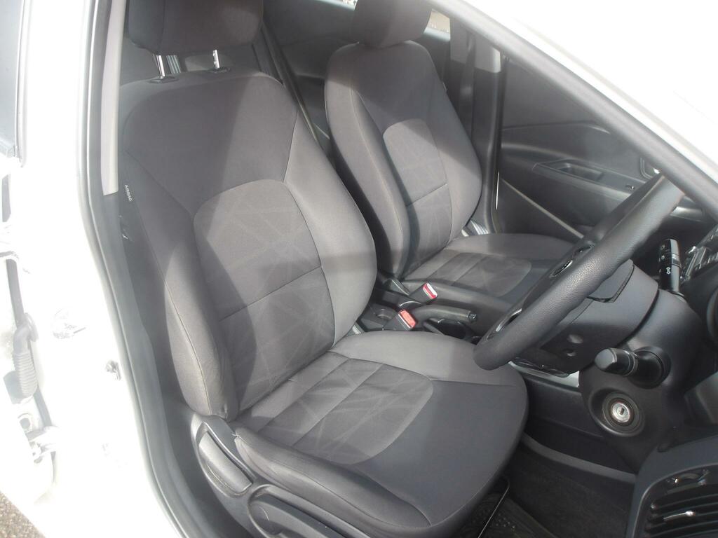 Kia RIO Vehicle Details Price - 3995 Make Kia Model Rio Silver #25