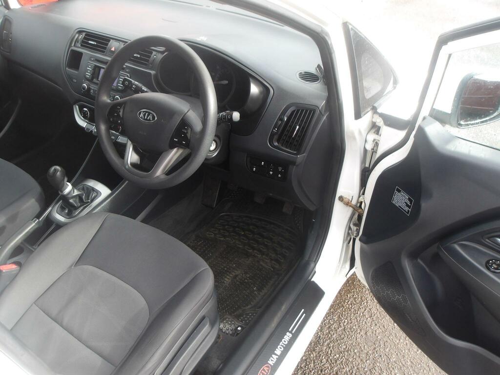 Kia RIO Vehicle Details Price - 3995 Make Kia Model Rio Silver #27