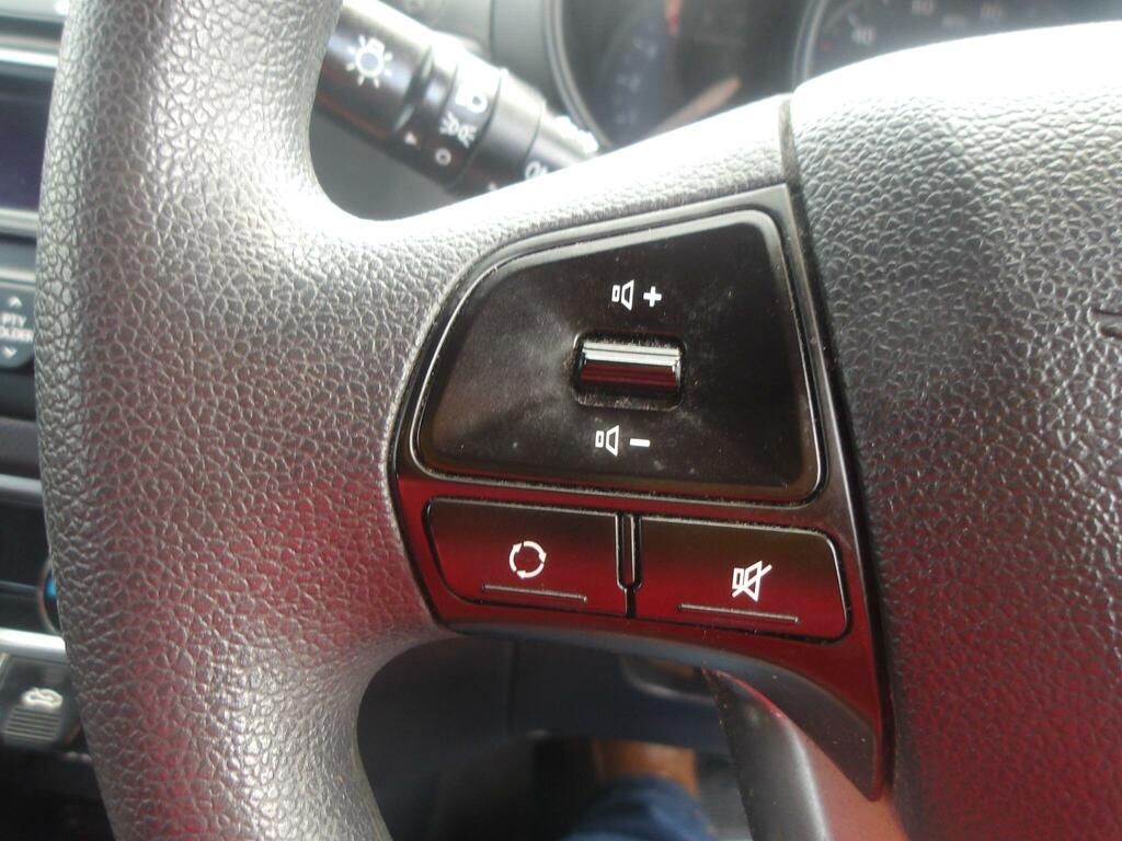 Kia RIO Vehicle Details Price - 3995 Make Kia Model Rio Silver #34