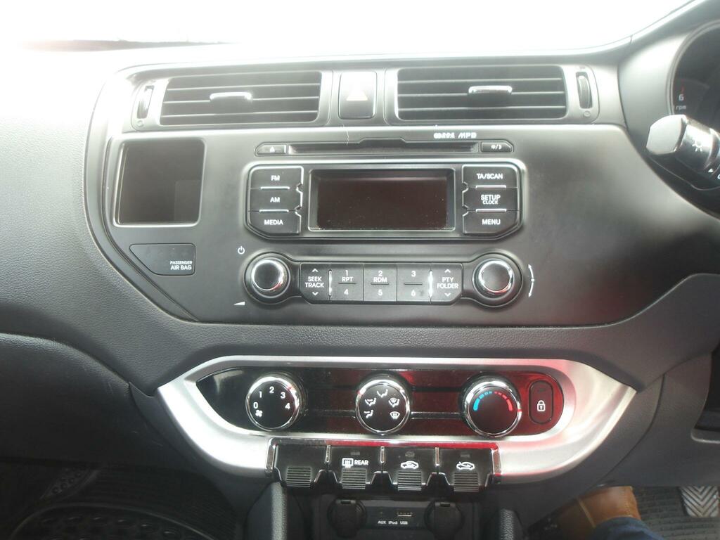 Kia RIO Vehicle Details Price - 3995 Make Kia Model Rio Silver #29