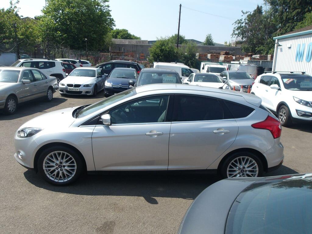 Ford Focus Zetec Silver #4