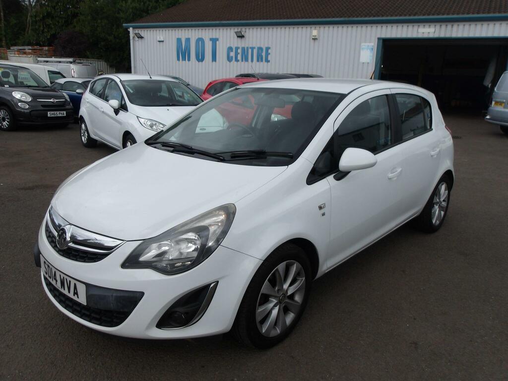 Vauxhall Corsa 1.2 16V Limited Edition Red #3