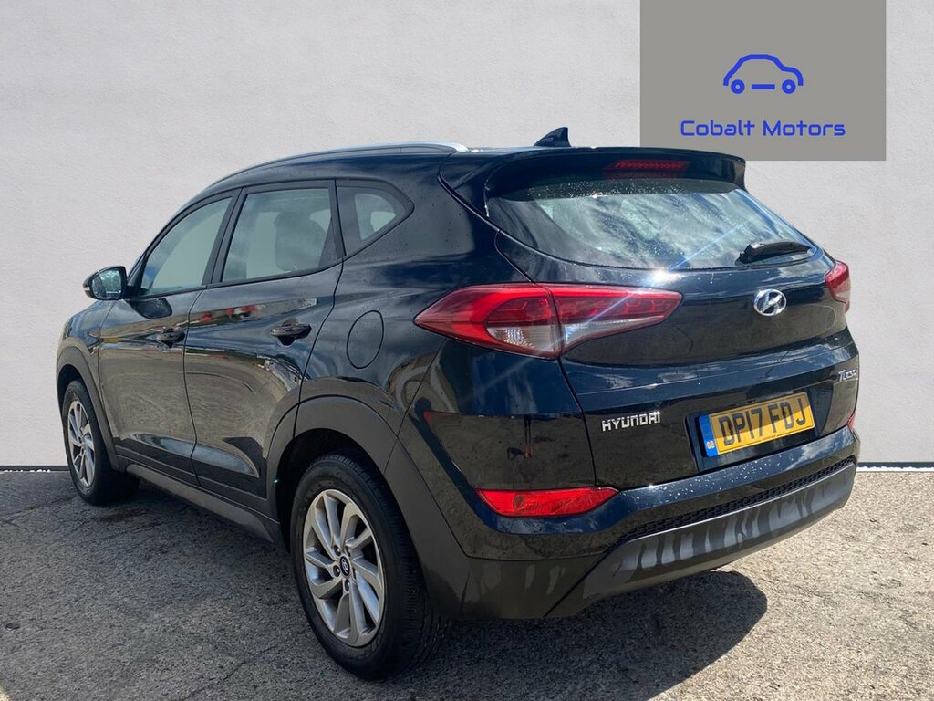 Hyundai Tucson 1.7 Crdi Blue Drive Se Nav Suv E Black #4