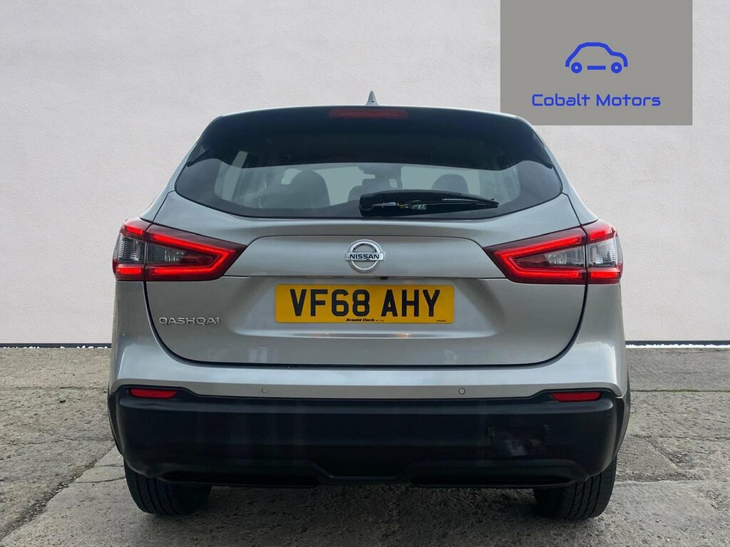 Nissan Qashqai 1.3 Dig-t Acenta Premium Suv Eur VF68AHY Silver #4