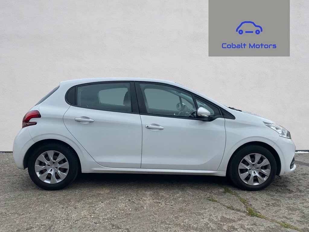 Peugeot 208 Puretech Access A C Hatchback White #2