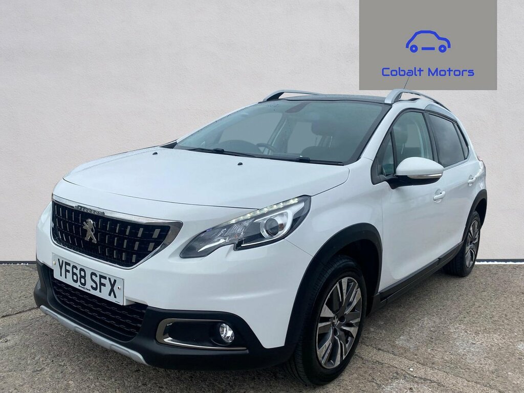 Peugeot 2008 1.2 Puretech Allure Premium Suv White #3