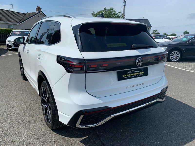 Volkswagen Tiguan R VU24KKT White #4