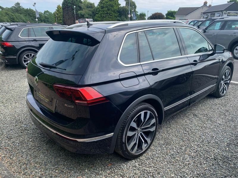 Volkswagen Tiguan R CF19JNU Black #5