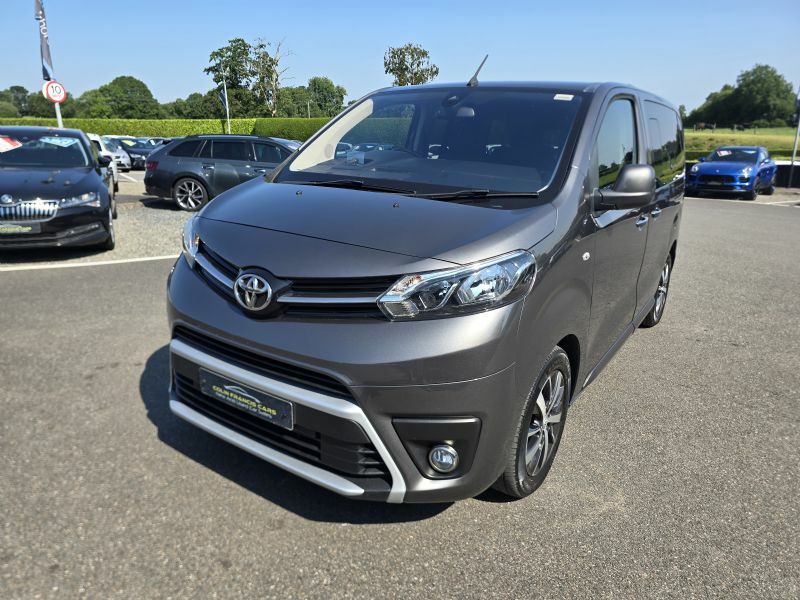 Toyota Proace Verso Family Compact 2.0D Grey