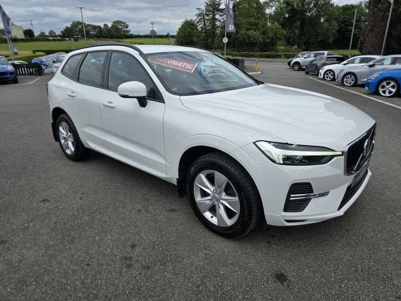 Volvo XC60 Momentum 2.0 B4 Mhev Awd FY22WXN White #6