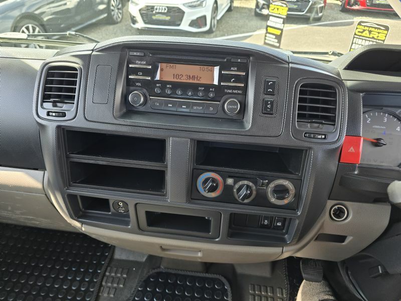 Nissan NT400 Dci 35.13 White #9