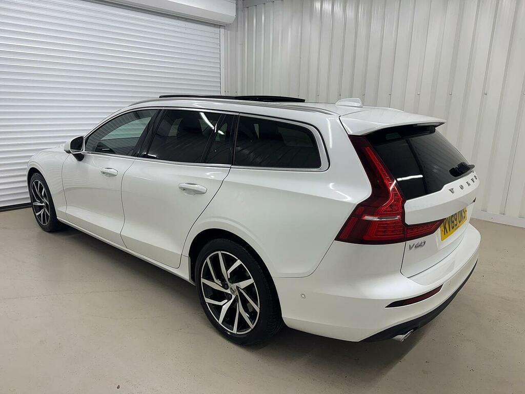 Volvo V60 2.0 T5 Momentum Plus Euro 6 Ss White #4