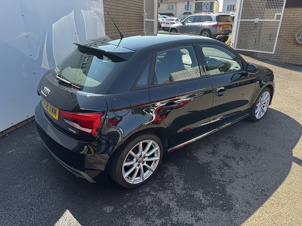 Audi A1 1.4 Tfsi S Line Sportback S Tronic Euro Black #2